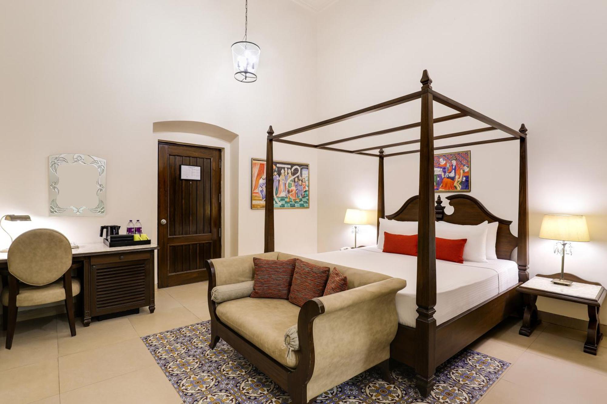 Lemon Tree Amarante Beach Resort, Goa Candolim Exterior foto