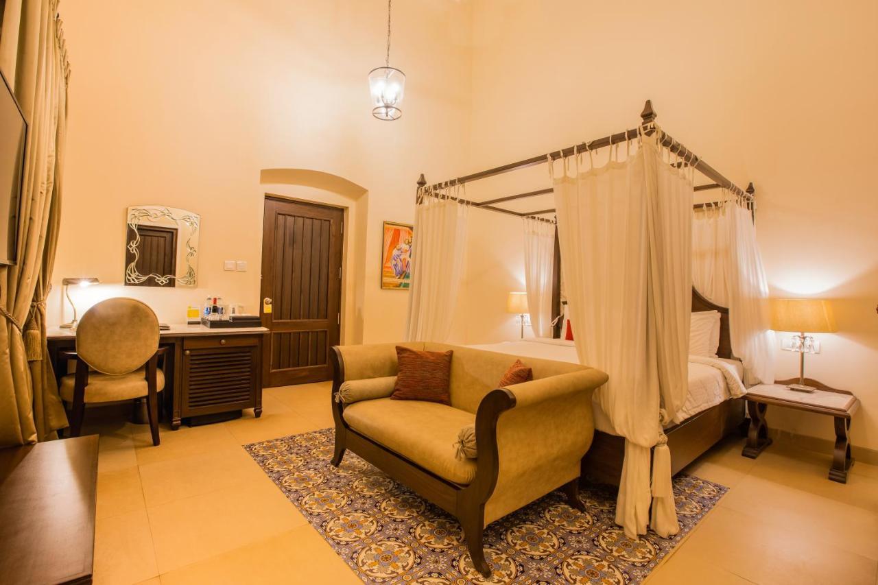 Lemon Tree Amarante Beach Resort, Goa Candolim Exterior foto