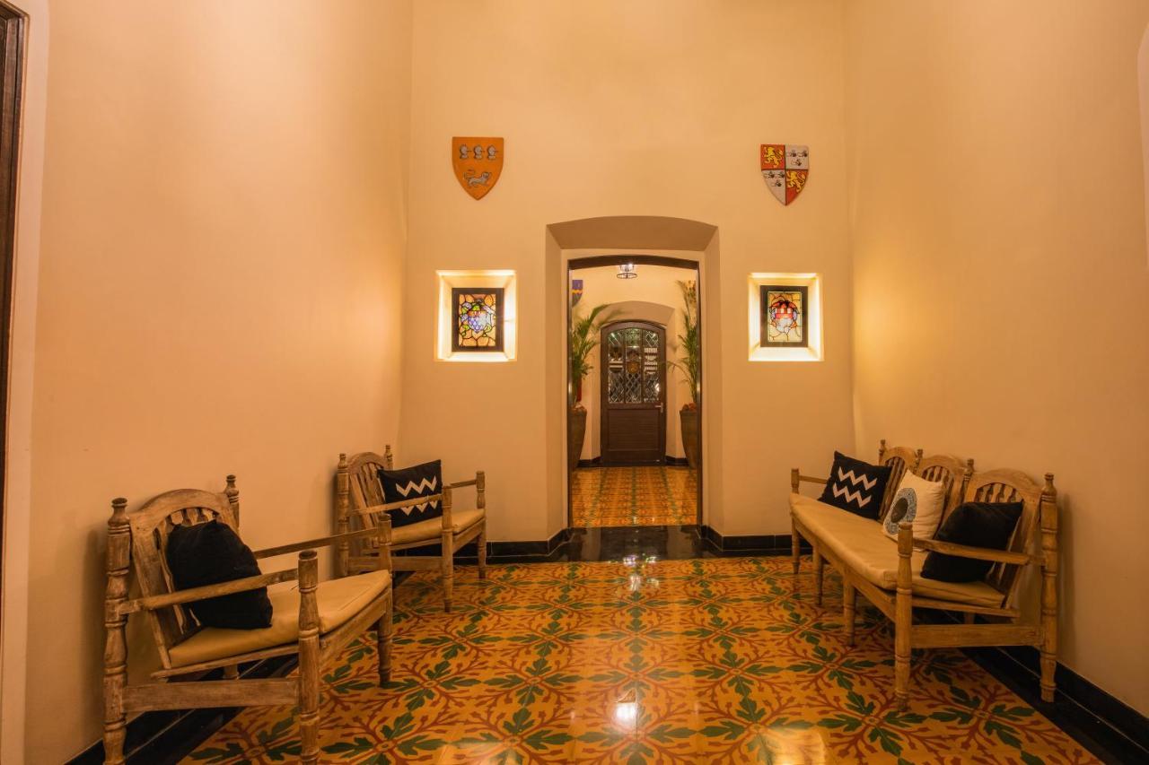 Lemon Tree Amarante Beach Resort, Goa Candolim Exterior foto